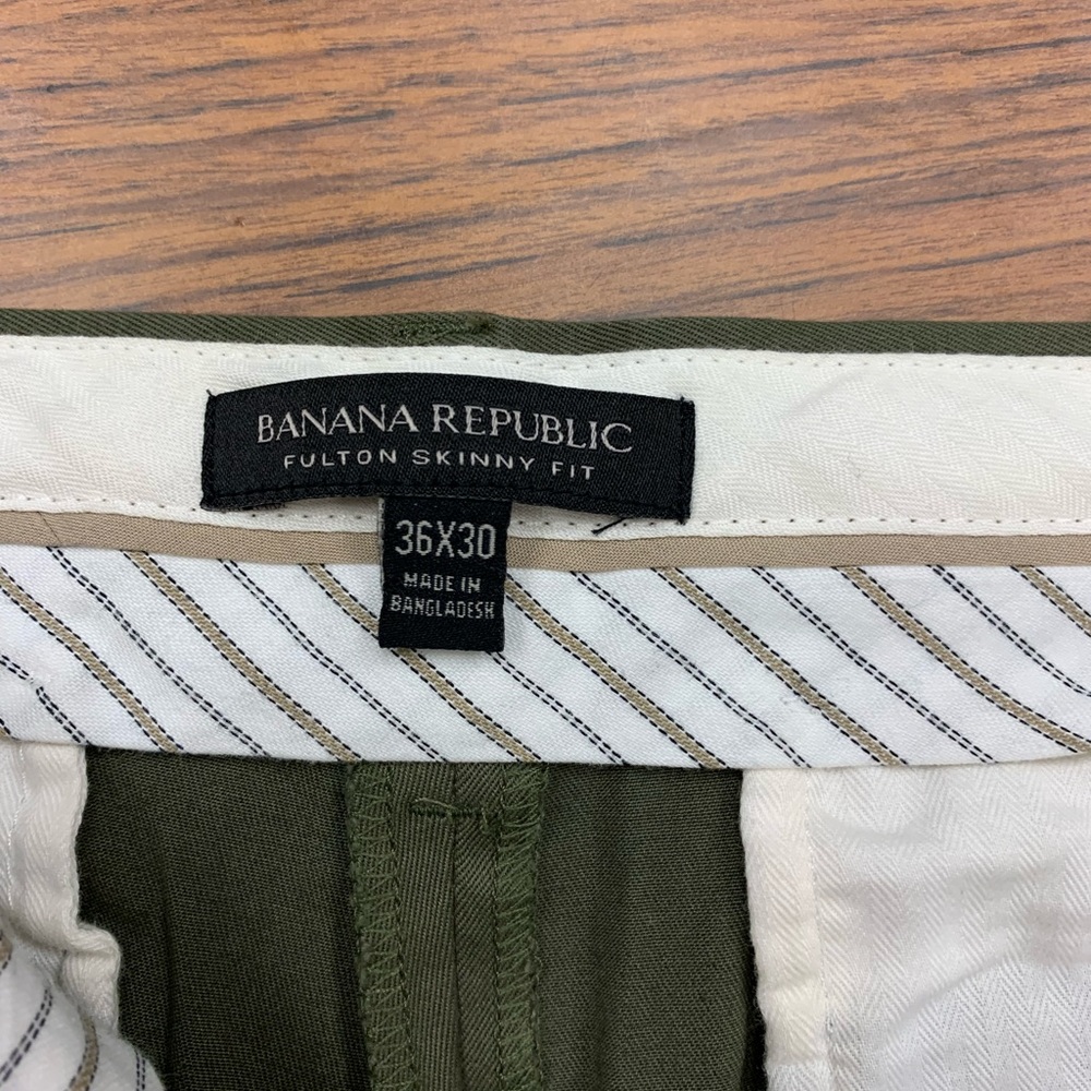 Banana Republic Green casual pants